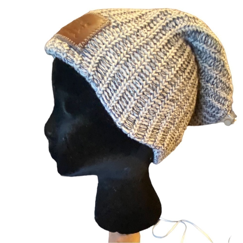 Love Your Melon Black and White Knit Beanie Hat 0/S